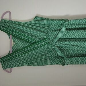 Max Studio Green and White Dress SIZE L